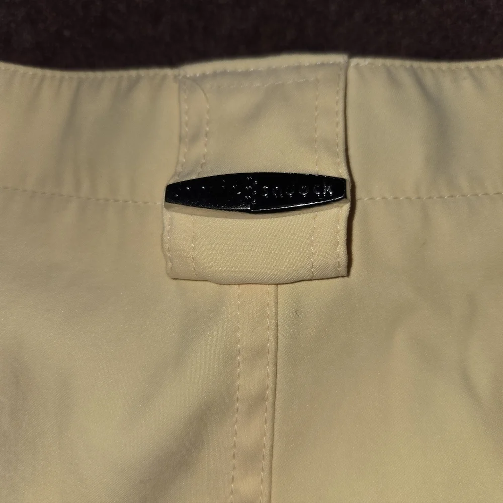 Jamie Sadock Size 8 Golf Capri In Butter Yellow One Small Spot Below Left Pocket